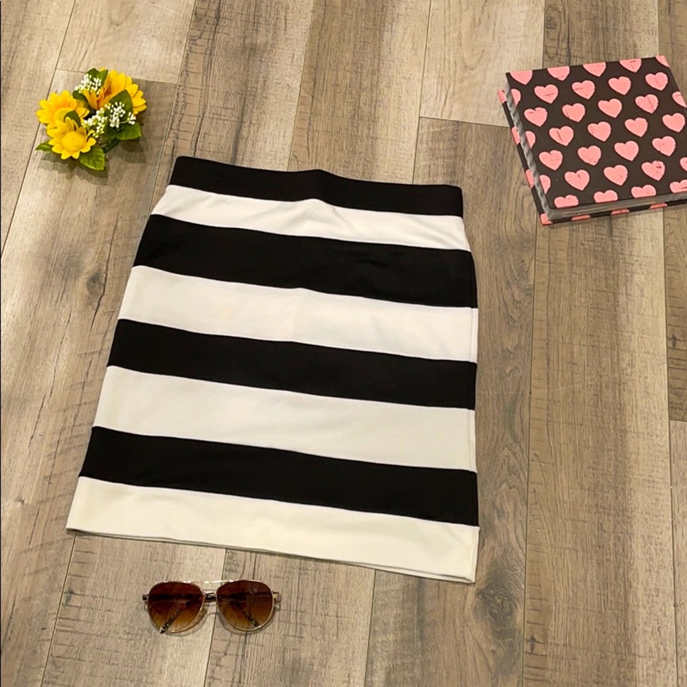 Brat Star Pencil Skirt
